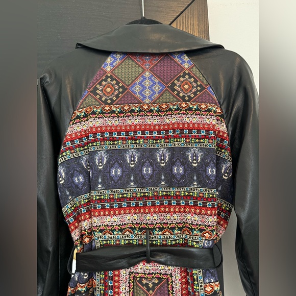 Alice + Olivia STUNNING trench size XS $995 msrp - Picture 7 of 8